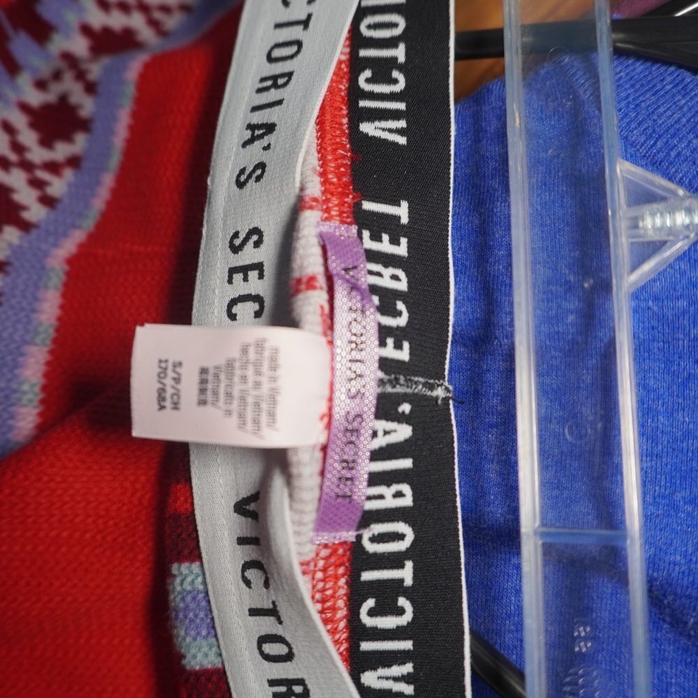 Victorias Secret Womens Fireside Thermal Red Fairisle Pajama Set Size Small - Picture 8 of 12